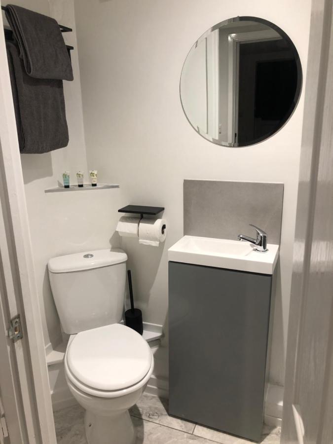 Exclusive Modern Decorated 1 Bedroom Detached Studio Newport  Exteriör bild
