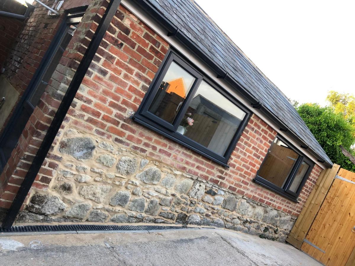 Exclusive Modern Decorated 1 Bedroom Detached Studio Newport  Exteriör bild